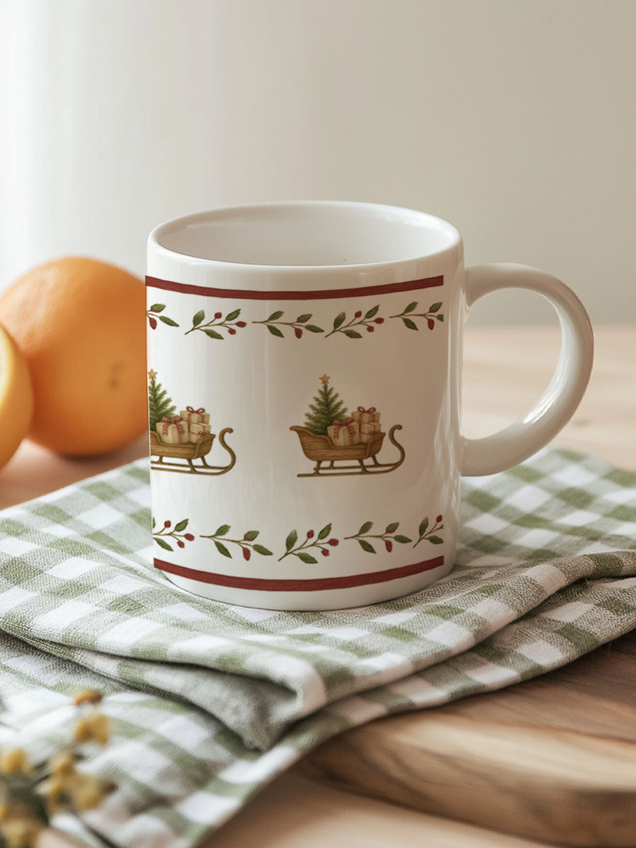 Taza Navidad trineos - detalle del diseño en cerámica