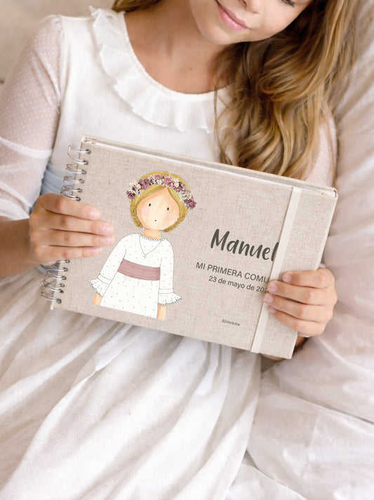 album comunion diseó greta personalizado con nombre y fecha